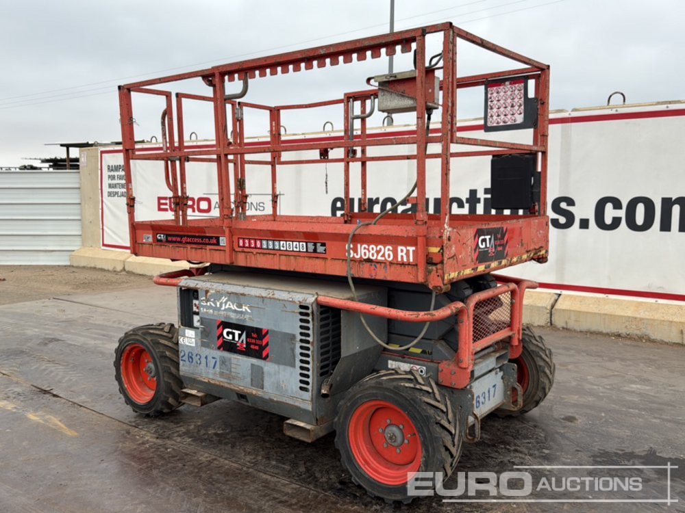 Ngritës gërshërë 2013 SkyJack SJ6826RT: foto 7 Ngritës gërshërë 2013 SkyJack SJ6826RT: foto 7