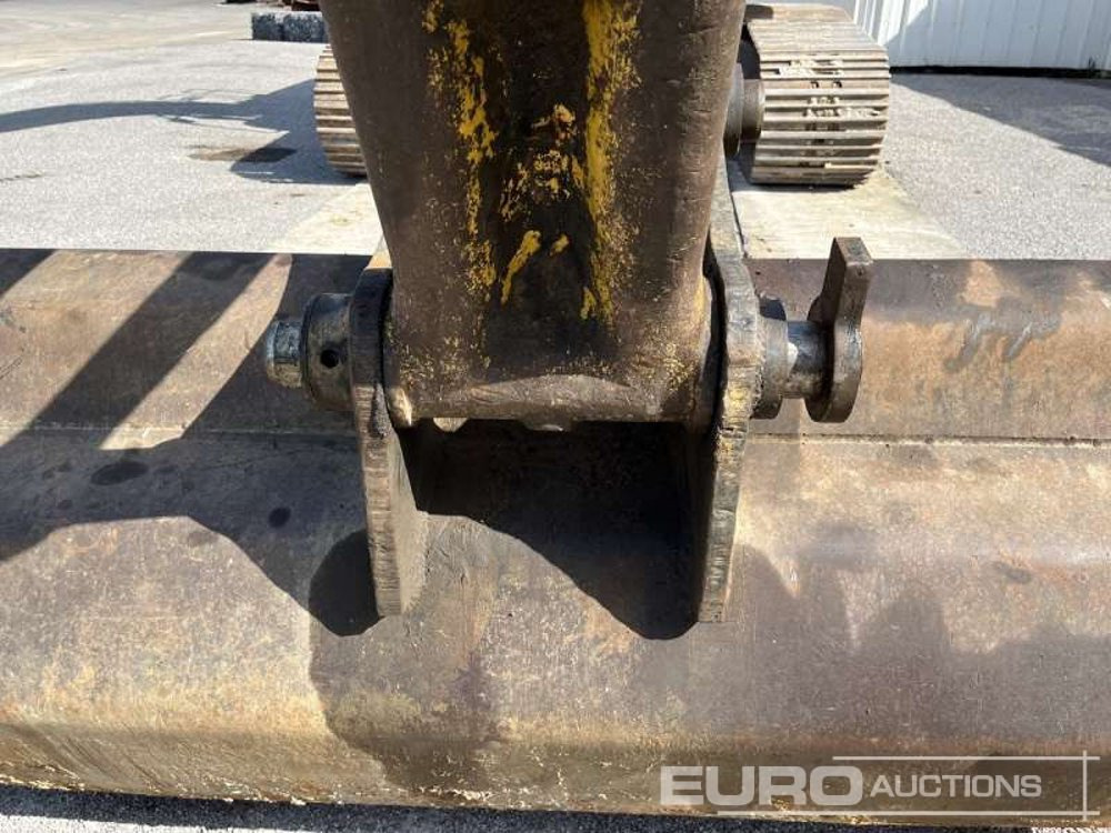 Ekskavator me zinxhirë 2016 Komatsu PC240LC-10: foto 22