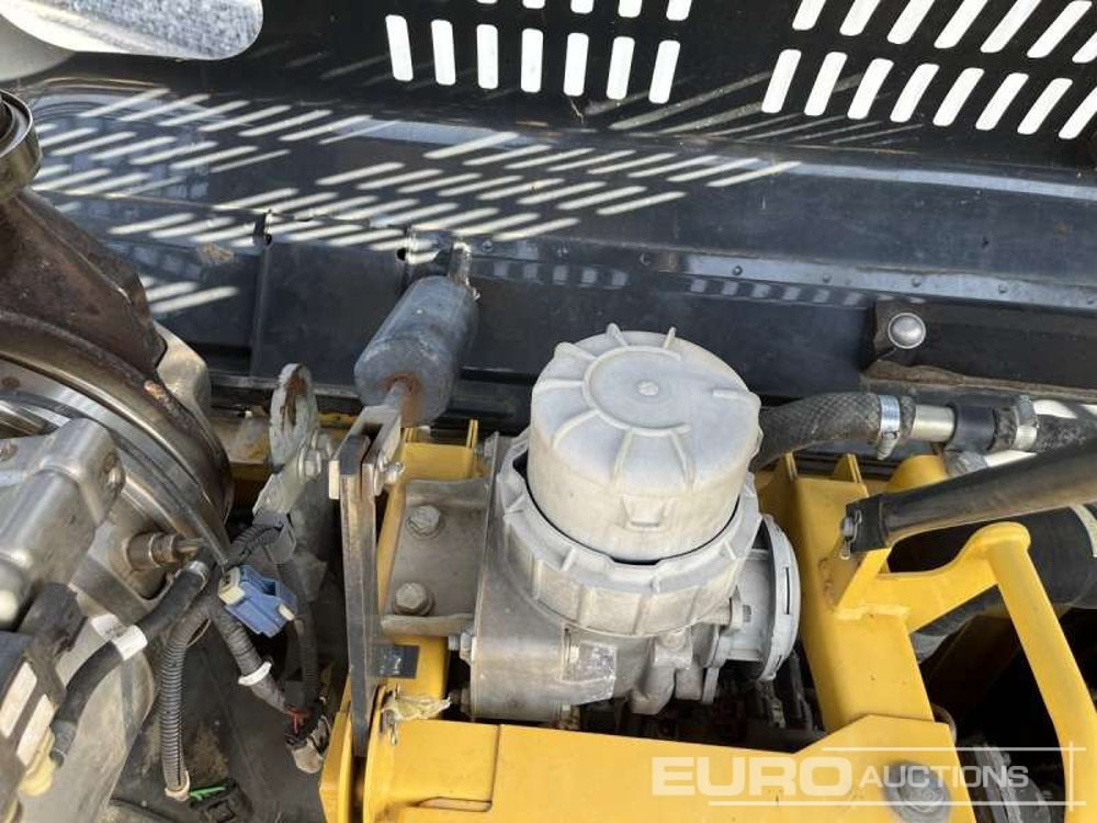 Ekskavator me zinxhirë 2016 Komatsu PC240LC-10: foto 44