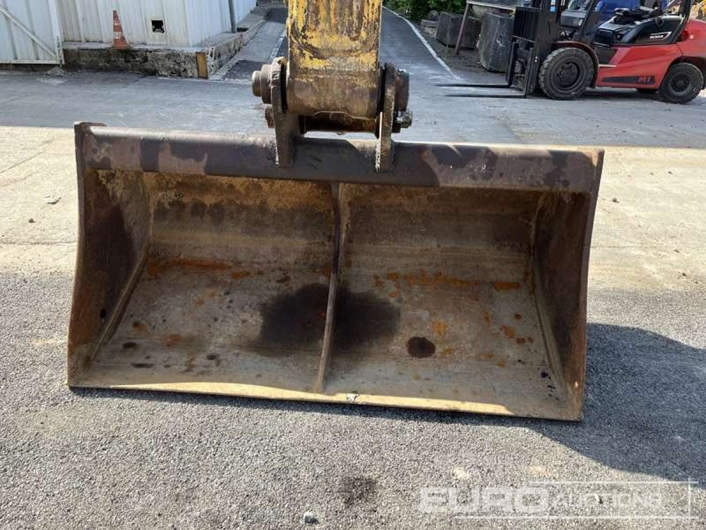 Ekskavator me zinxhirë 2016 Komatsu PC240LC-10: foto 24