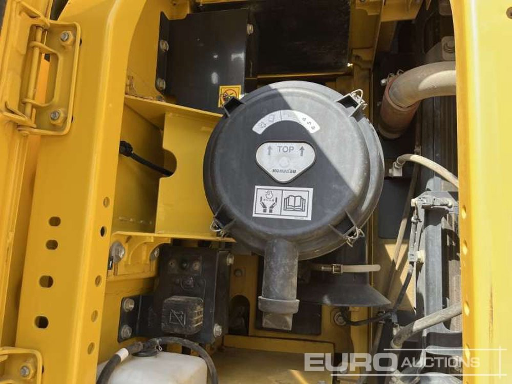 Ekskavator me zinxhirë 2016 Komatsu PC240LC-10: foto 36