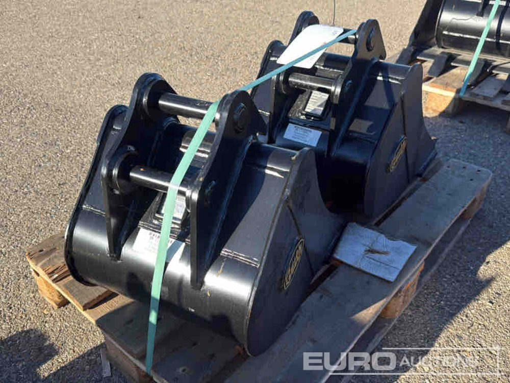 Geith Digging Bucket H03-0450-11404 to suit MCR1009 (S/Ns 1175041, 1175042) (2 of) - Kovë: foto 4 Geith Digging Bucket H03-0450-11404 to suit MCR1009 (S/Ns 1175041, 1175042) (2 of) - Kovë: foto 4