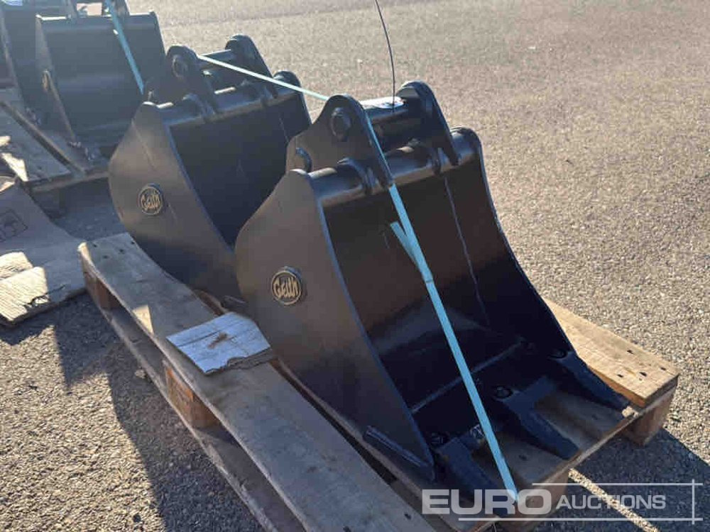 Geith Digging Bucket H03-0450-11404 to suit MCR1009 (S/Ns 1175041, 1175042) (2 of) - Kovë: foto 1 Geith Digging Bucket H03-0450-11404 to suit MCR1009 (S/Ns 1175041, 1175042) (2 of) - Kovë: foto 1