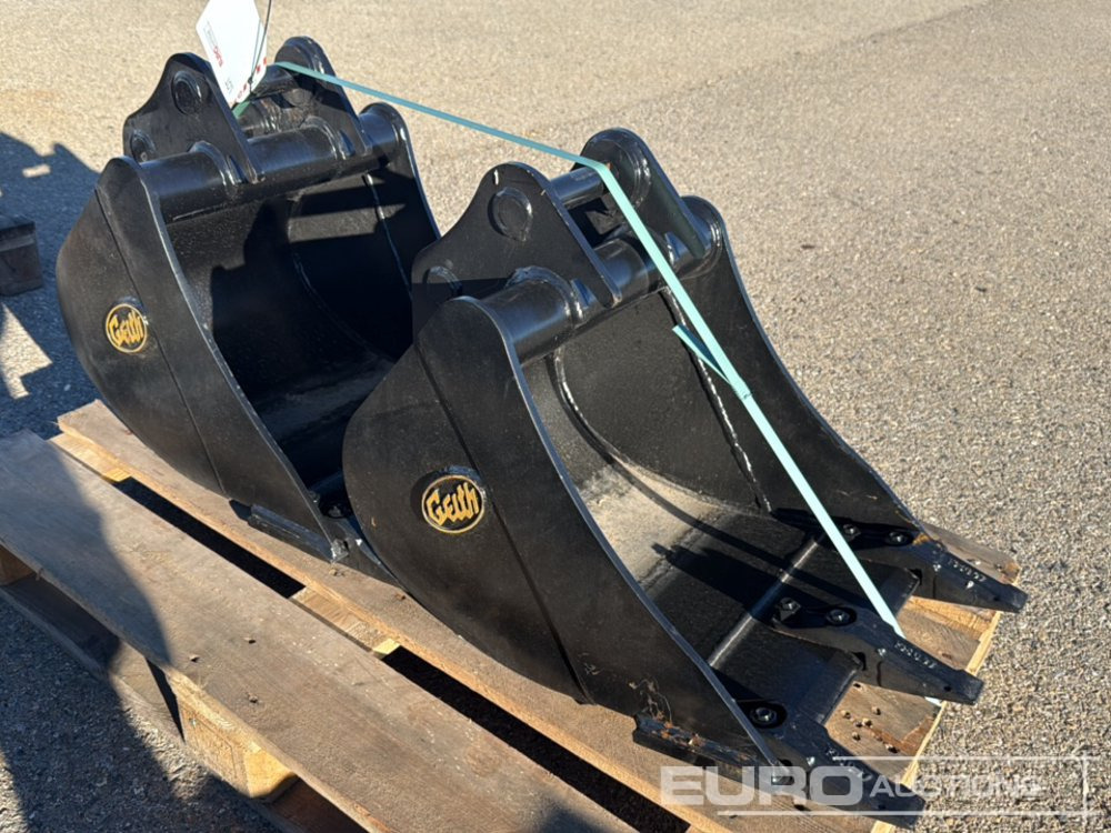 Geith Digging Bucket H03-0450-11404 to suit MCR1009 (S/Ns 1175044, 1175046) (2 of) - Kovë: foto 1 Geith Digging Bucket H03-0450-11404 to suit MCR1009 (S/Ns 1175044, 1175046) (2 of) - Kovë: foto 1