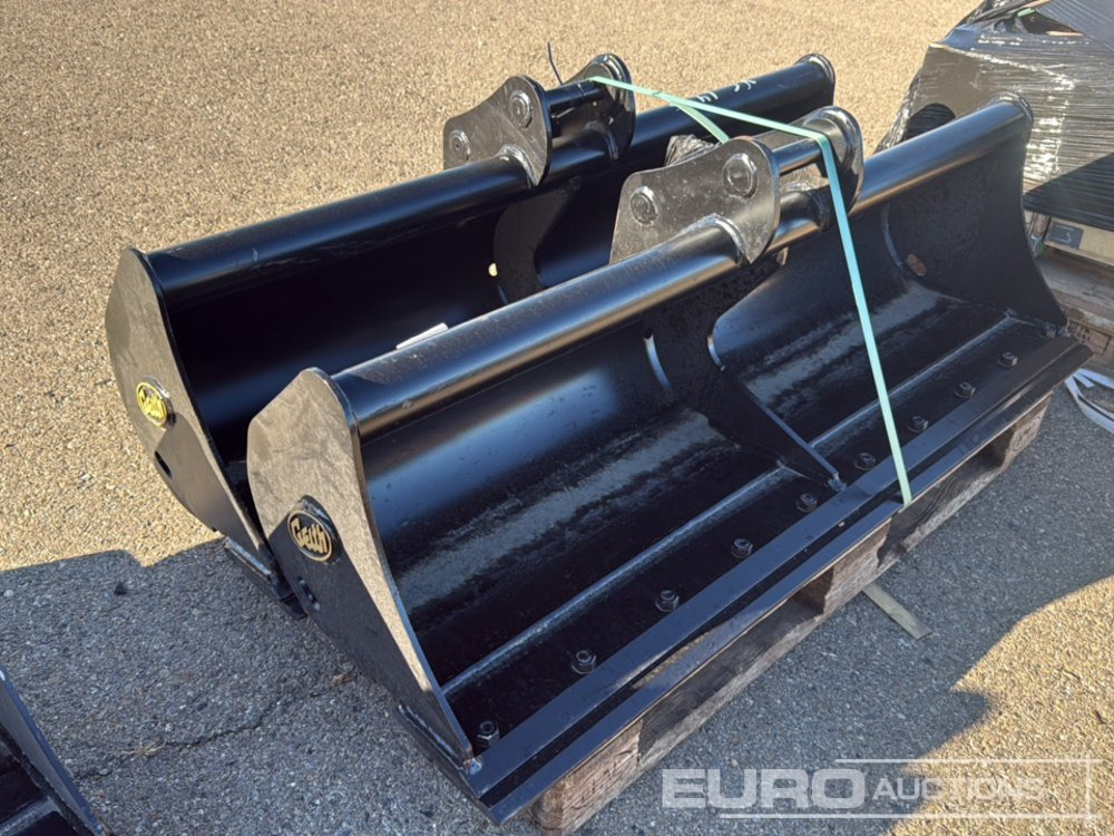 Geith Ditching Bucket G04R-1400-4588 to suit MCR922 (S/Ns 1163051, 1163052) (2 of) - Kovë: foto 1 Geith Ditching Bucket G04R-1400-4588 to suit MCR922 (S/Ns 1163051, 1163052) (2 of) - Kovë: foto 1