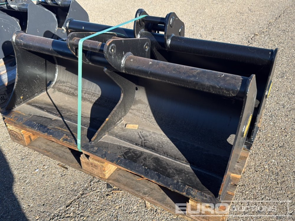 Geith G03R-1200-9199 to suit MCR1009 (S/N 1165973), Ditching Bucket G04-1200-311 to suit QR40 (S/N 1073314) - Kovë: foto 2 Geith G03R-1200-9199 to suit MCR1009 (S/N 1165973), Ditching Bucket G04-1200-311 to suit QR40 (S/N 1073314) - Kovë: foto 2