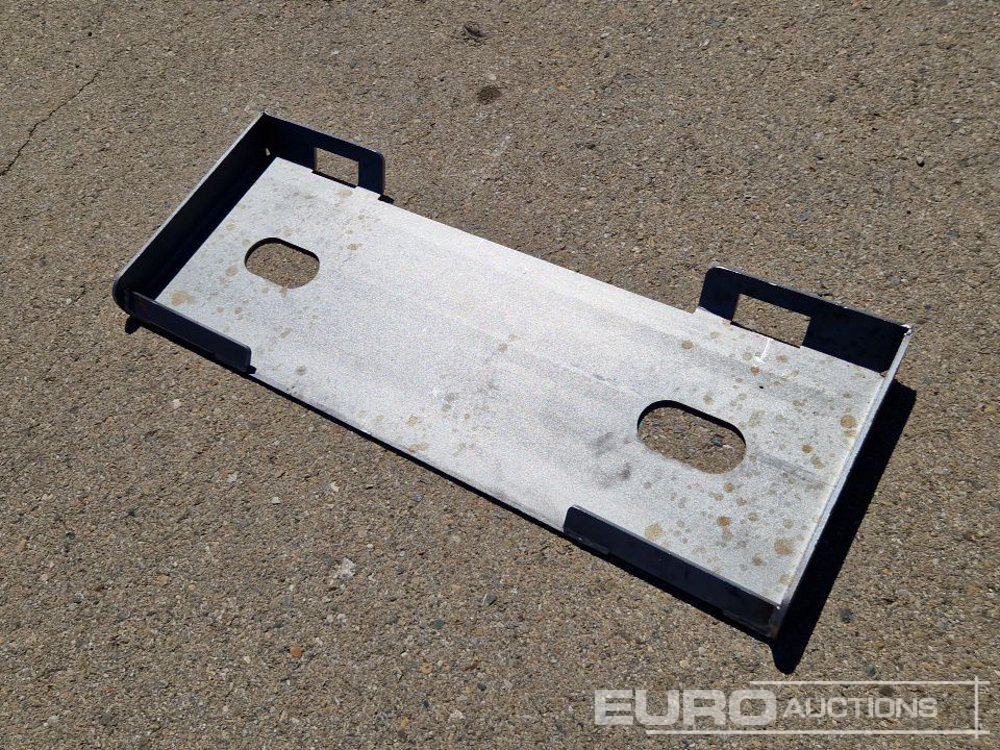 Unused 2025 Captok Mounting Plate to suit Skidsteer Loader / Placa Montaje para Cargadora - Kokë për Mini fadrom: foto 1 Unused 2025 Captok Mounting Plate to suit Skidsteer Loader / Placa Montaje para Cargadora - Kokë për Mini fadrom: foto 1