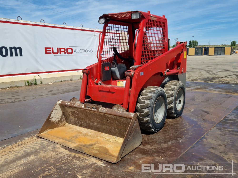 Komatsu SK-714 - Mini fadrom: foto 1 Komatsu SK-714 - Mini fadrom: foto 1