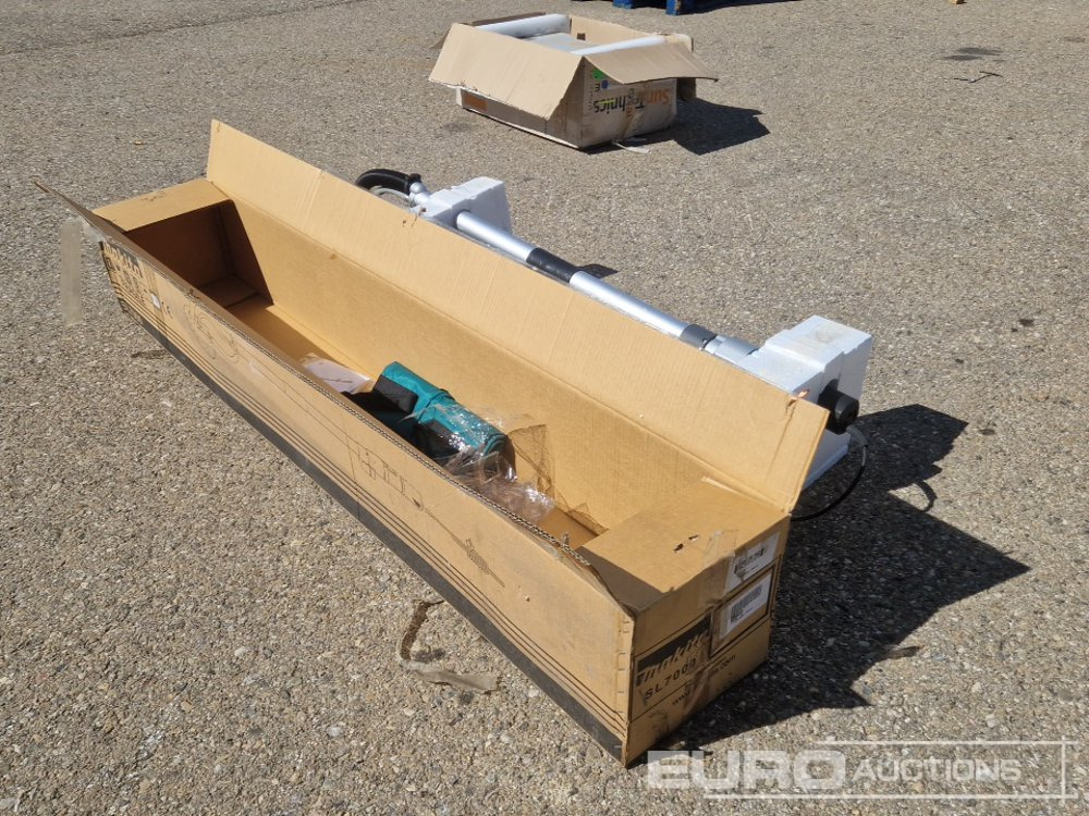 Makita SL 700 - Pajisjet e ofiçinës: foto 3 Makita SL 700 - Pajisjet e ofiçinës: foto 3