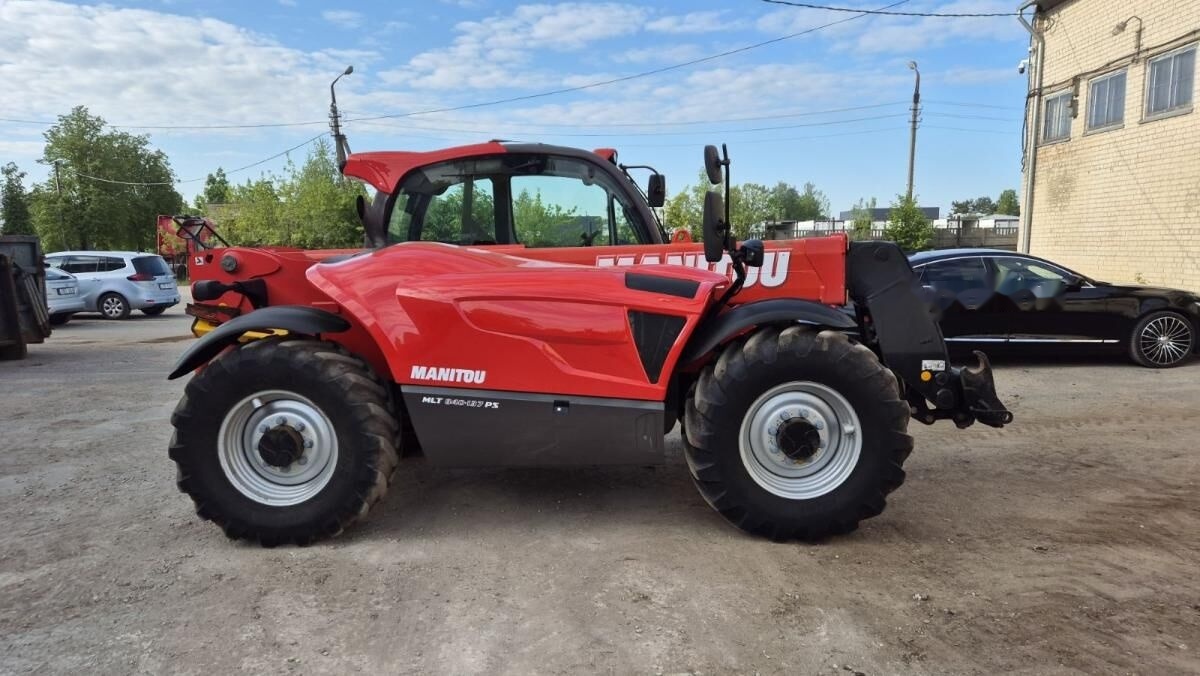 Manitou MANITOU MLT840 - Ekskavator teleskopik: foto 1 Manitou MANITOU MLT840 - Ekskavator teleskopik: foto 1