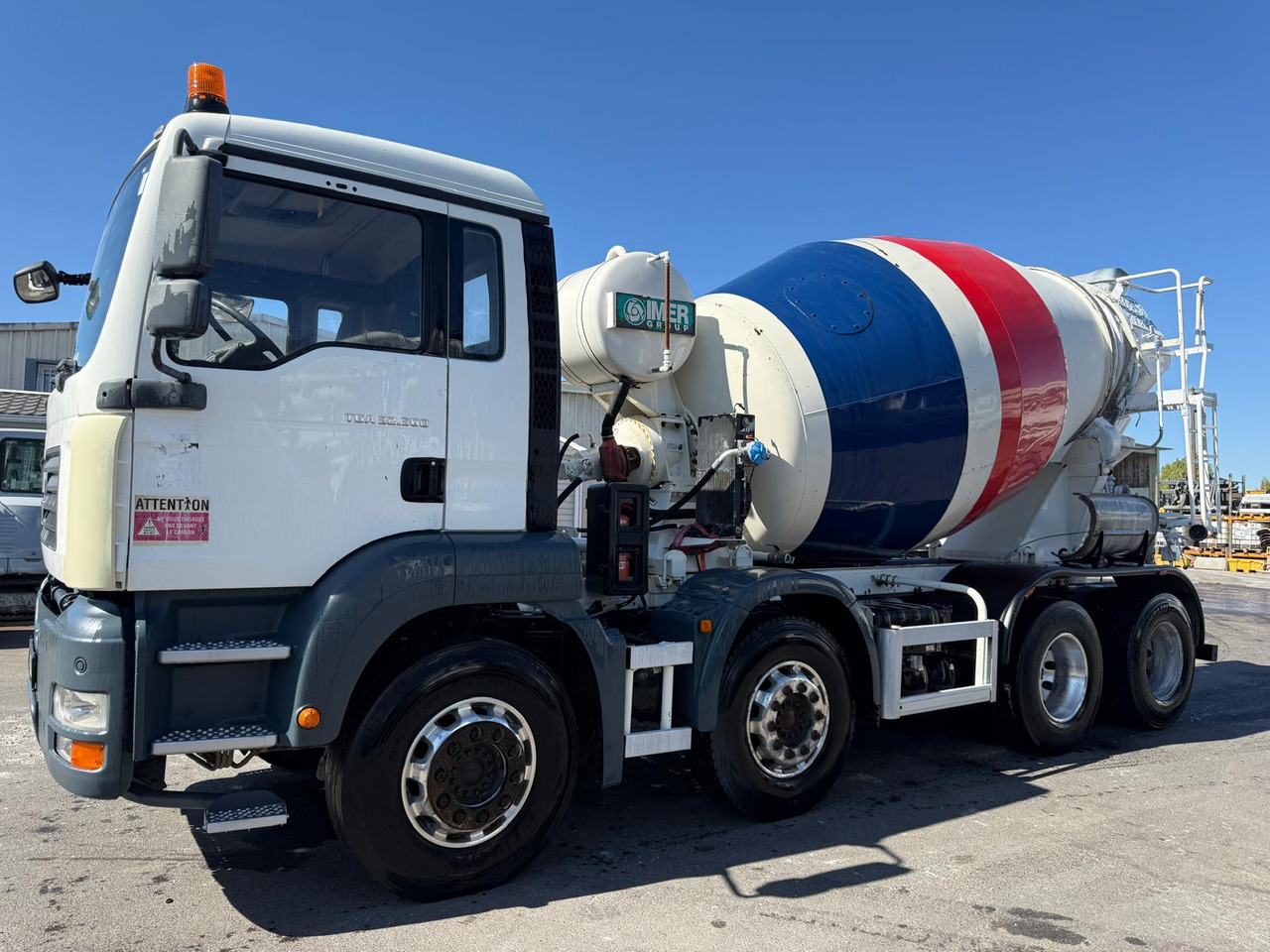 Camion béton MAN TGA 32.360 EC-294-VD - Autobetoniere: foto 2 Camion béton MAN TGA 32.360 EC-294-VD - Autobetoniere: foto 2