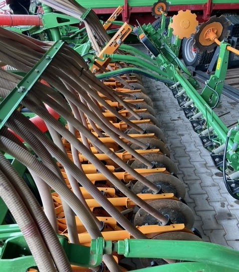 Amazone KG 6001-2 P2000 - Mbjellëse në radhë: foto 2 Amazone KG 6001-2 P2000 - Mbjellëse në radhë: foto 2