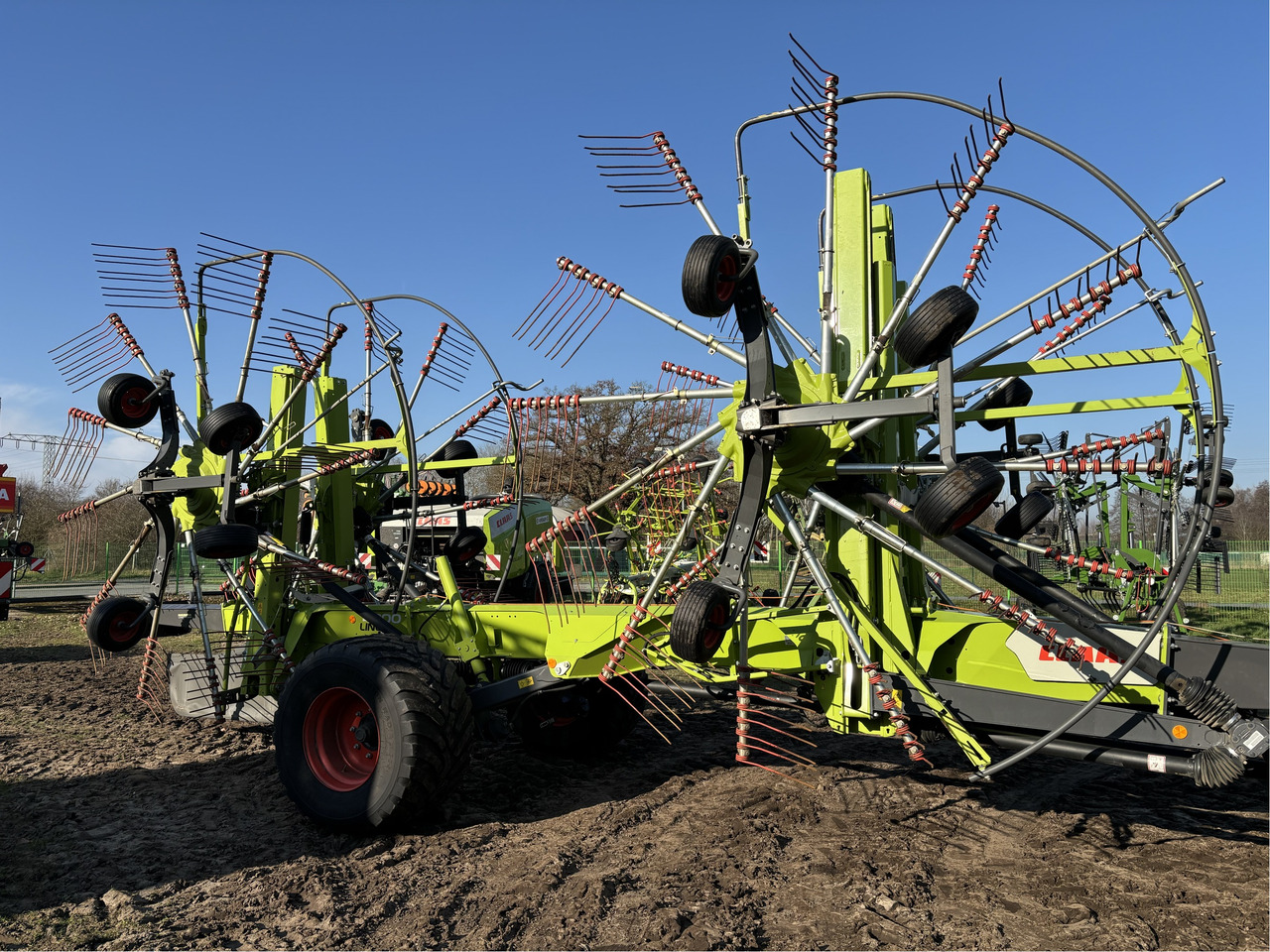 Claas Liner 4800 Trend - Barkthyese/ Shkundës bari: foto 1 Claas Liner 4800 Trend - Barkthyese/ Shkundës bari: foto 1