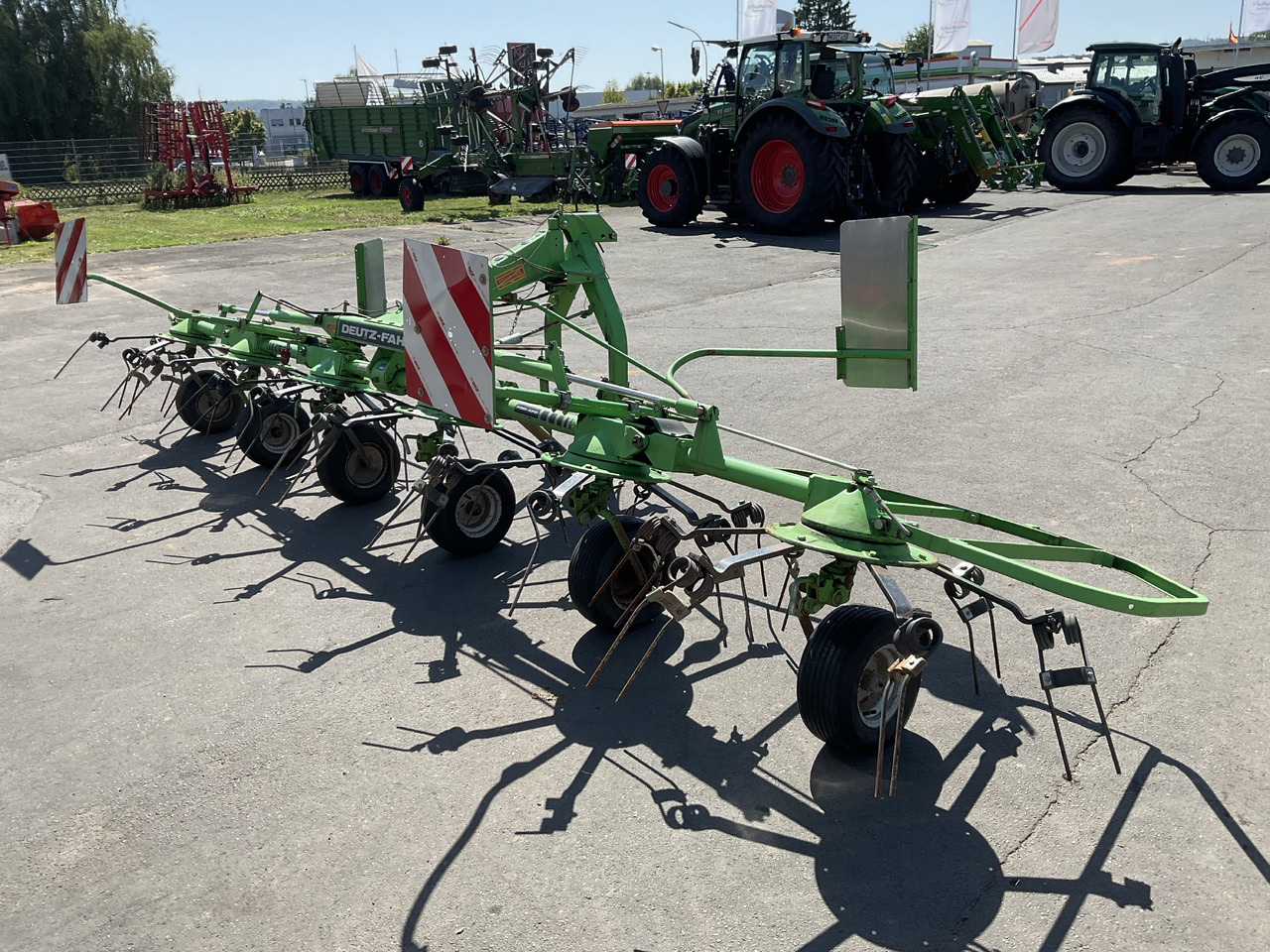 Deutz-Fahr KH 2.64 Heuwender - Barkthyese/ Shkundës bari: foto 1 Deutz-Fahr KH 2.64 Heuwender - Barkthyese/ Shkundës bari: foto 1