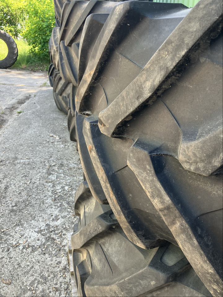 Fendt 2x Komplettrad 540/65R30 TB - Goma dhe bandazhe: foto 2 Fendt 2x Komplettrad 540/65R30 TB - Goma dhe bandazhe: foto 2