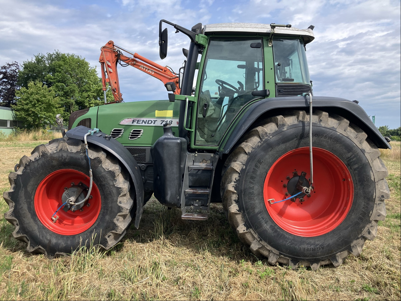 Fendt 718 Com3 Vario TMS - Traktor: foto 5 Fendt 718 Com3 Vario TMS - Traktor: foto 5