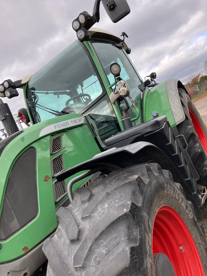 Fendt 718 Vario Profi - Traktor: foto 3 Fendt 718 Vario Profi - Traktor: foto 3