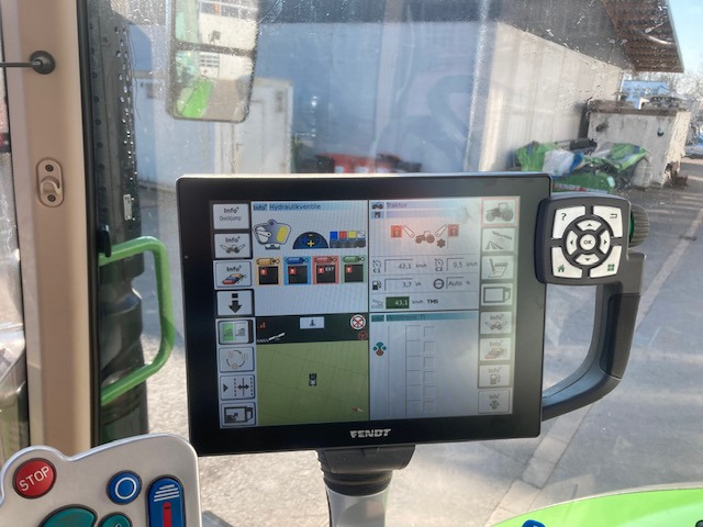 Fendt 718 Vario S4 Profi Plus - Traktor: foto 3 Fendt 718 Vario S4 Profi Plus - Traktor: foto 3