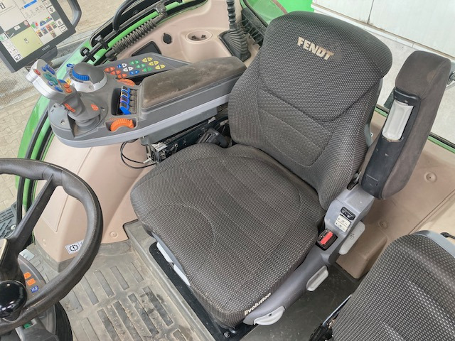 Fendt 724 Vario S4 Profi Plus - Traktor: foto 5 Fendt 724 Vario S4 Profi Plus - Traktor: foto 5