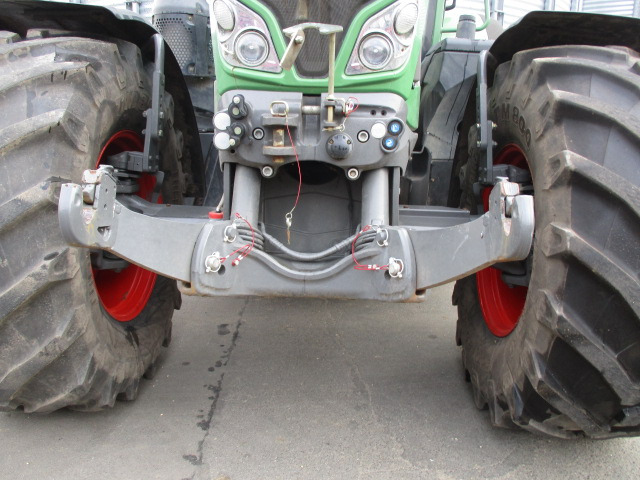 Lizingu i Fendt 724 Vario SCR Profi Plus Fendt 724 Vario SCR Profi Plus: foto 11