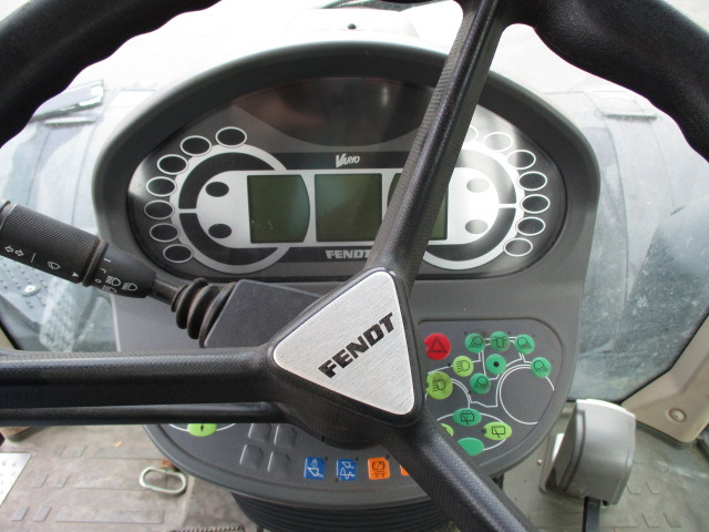 Fendt 724 Vario SCR Profi Plus - Traktor: foto 2 Fendt 724 Vario SCR Profi Plus - Traktor: foto 2