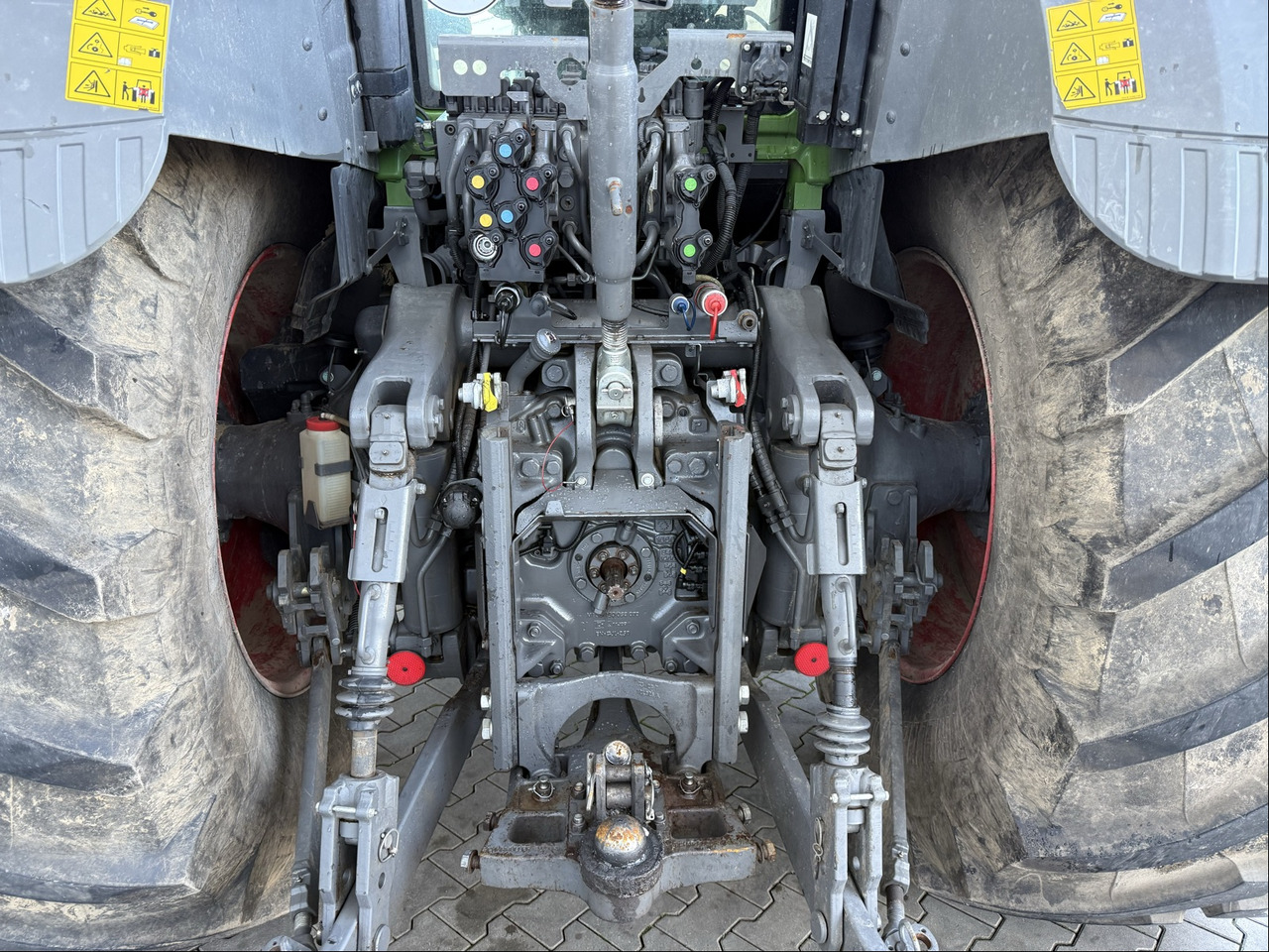 Fendt 828 Vario ProfiPlus Motor NEU - Traktor: foto 4 Fendt 828 Vario ProfiPlus Motor NEU - Traktor: foto 4