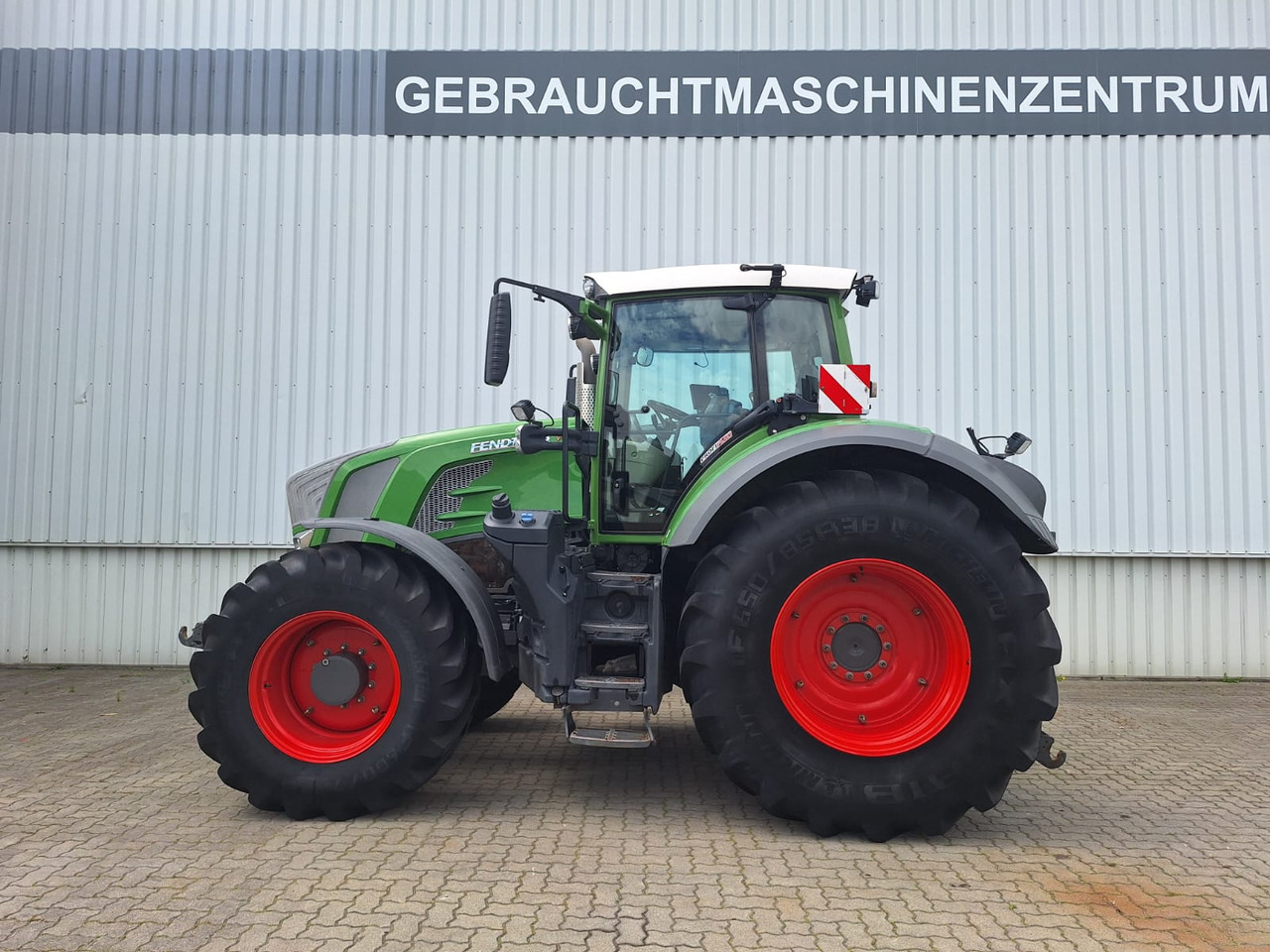 Fendt 828 Vario S4 ProfiPlus - Traktor: foto 1 Fendt 828 Vario S4 ProfiPlus - Traktor: foto 1