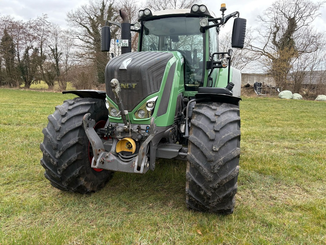 Fendt 828 Vario S4 ProfiPlus - Traktor: foto 1 Fendt 828 Vario S4 ProfiPlus - Traktor: foto 1