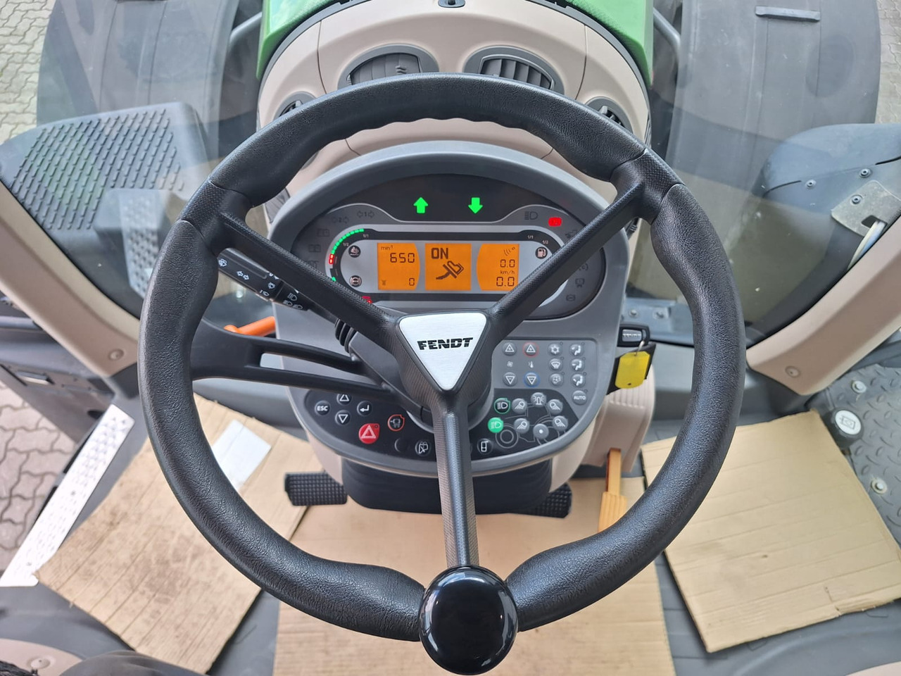 Fendt 942 Vario Gen6 ProfiPlus - Traktor: foto 3 Fendt 942 Vario Gen6 ProfiPlus - Traktor: foto 3