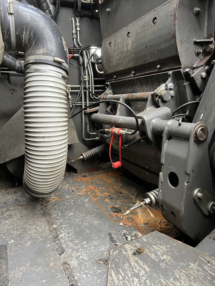 Korrëse foragjere Fendt Katana 65: foto 15