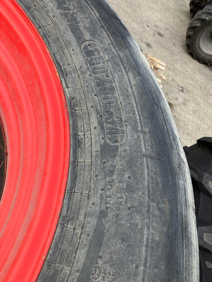 Fendt Räder Rasenbereifung - Goma dhe bandazhe: foto 4 Fendt Räder Rasenbereifung - Goma dhe bandazhe: foto 4