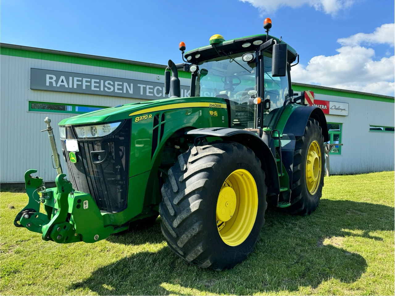 John Deere 8370 R - Traktor: foto 1 John Deere 8370 R - Traktor: foto 1
