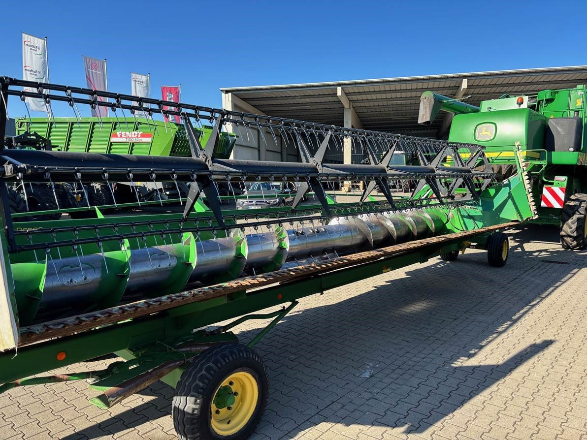 John Deere T660 i Hillmaster - Autokombajnë: foto 4 John Deere T660 i Hillmaster - Autokombajnë: foto 4