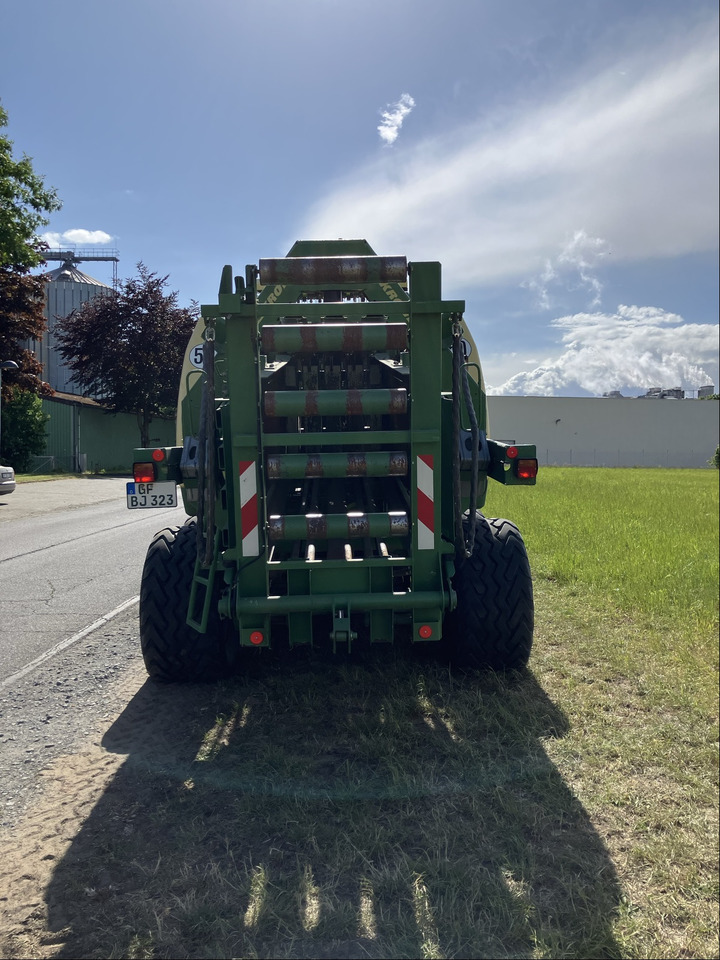 Krone Big Pack 890 XC - Dengmbledhëse katrore: foto 4 Krone Big Pack 890 XC - Dengmbledhëse katrore: foto 4