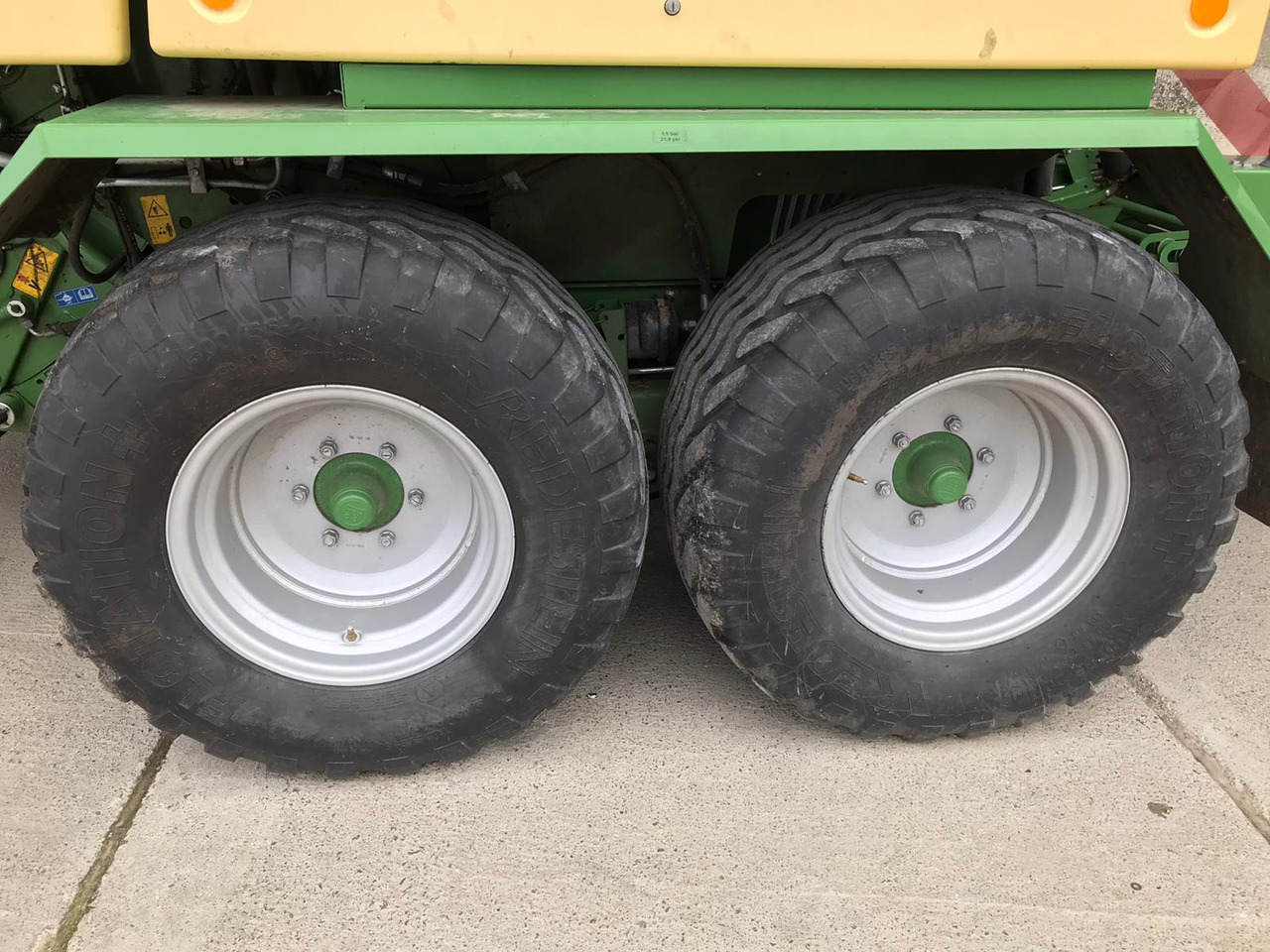 Krone Comprima CF 155 XC - Barkthyese: foto 2 Krone Comprima CF 155 XC - Barkthyese: foto 2