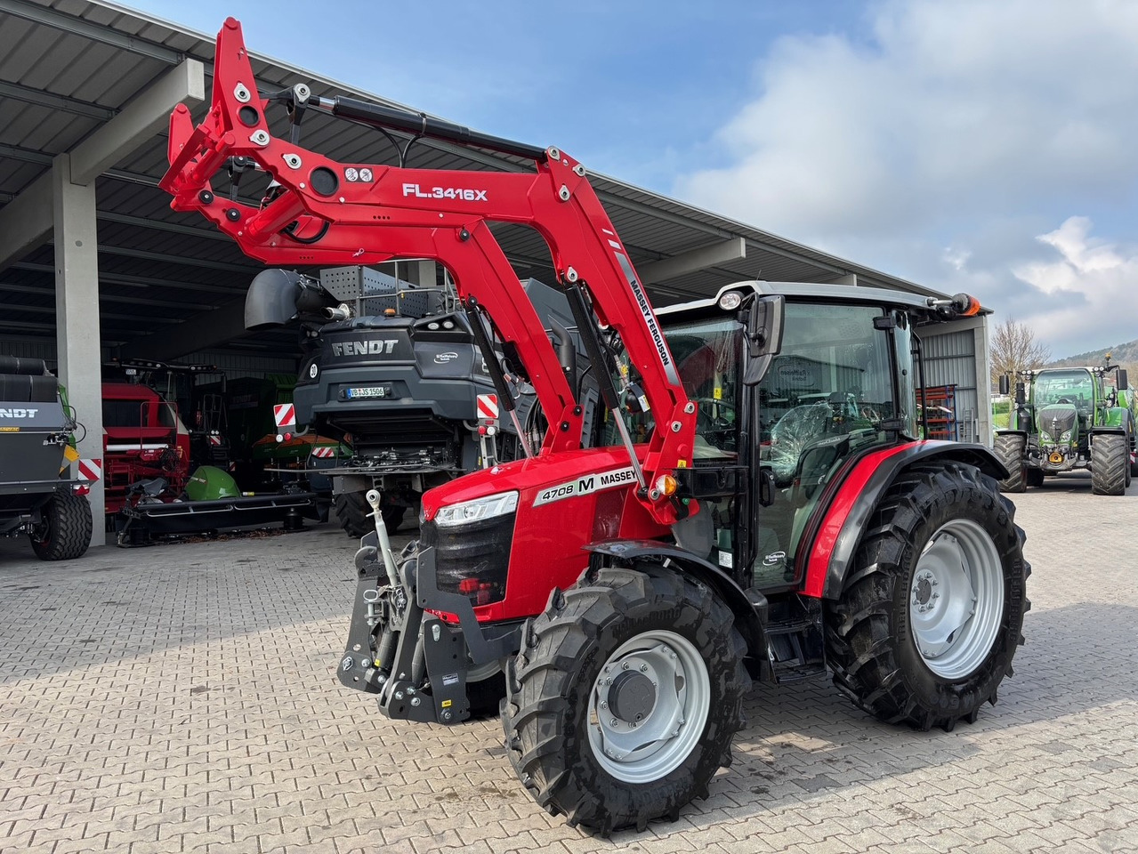 Massey Ferguson 4708 M Cab - Traktor: foto 1 Massey Ferguson 4708 M Cab - Traktor: foto 1