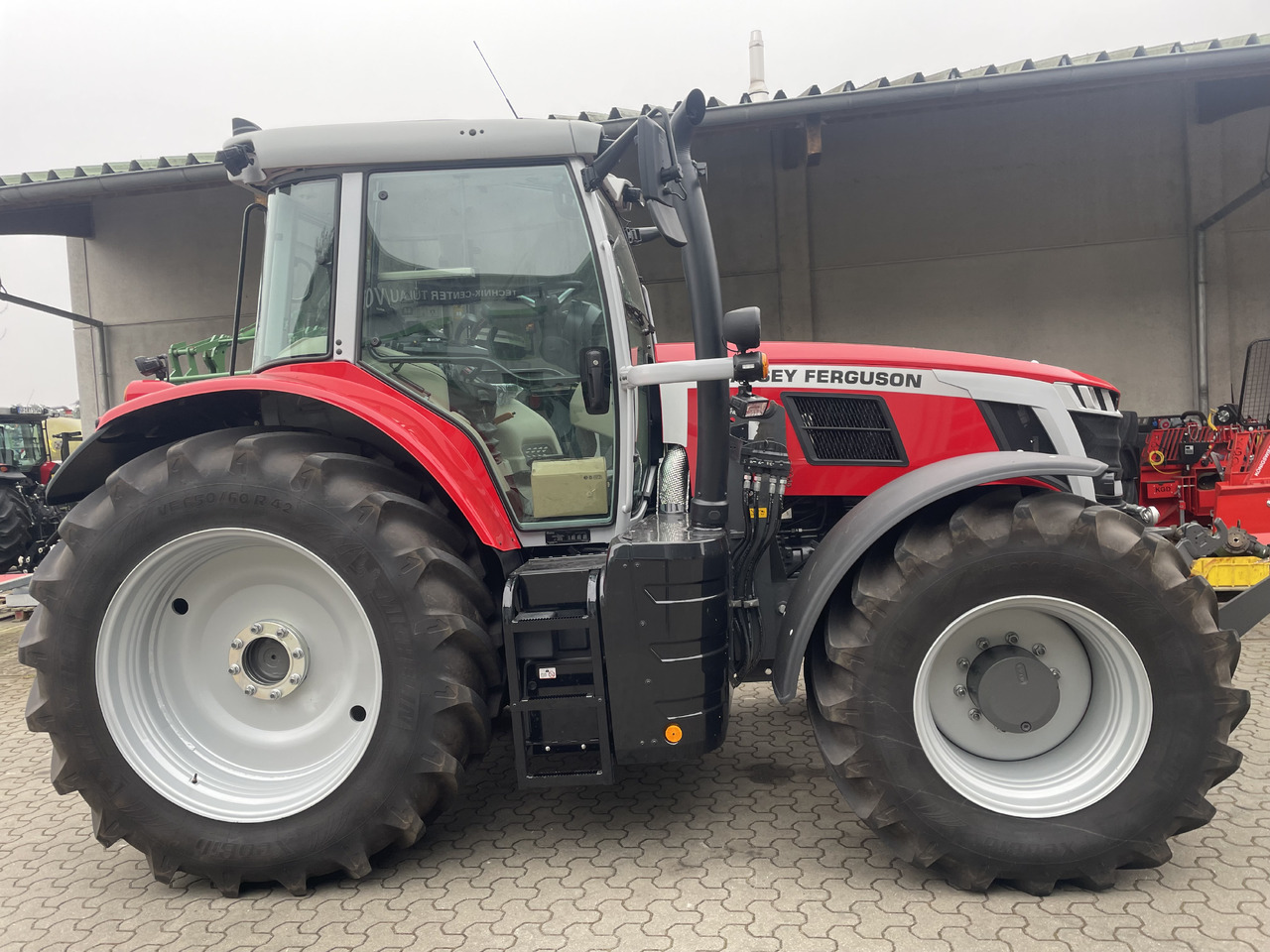 Massey Ferguson 7S.210 Dyna-VT EXCLUSIVE - Traktor: foto 1 Massey Ferguson 7S.210 Dyna-VT EXCLUSIVE - Traktor: foto 1