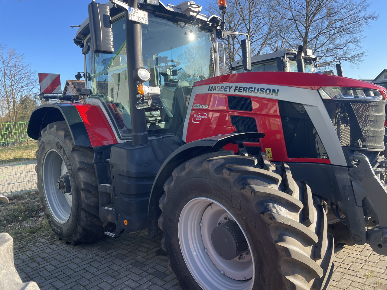Massey Ferguson 8S.265 Dyna-VT EXCLUSIVE - Traktor: foto 1 Massey Ferguson 8S.265 Dyna-VT EXCLUSIVE - Traktor: foto 1