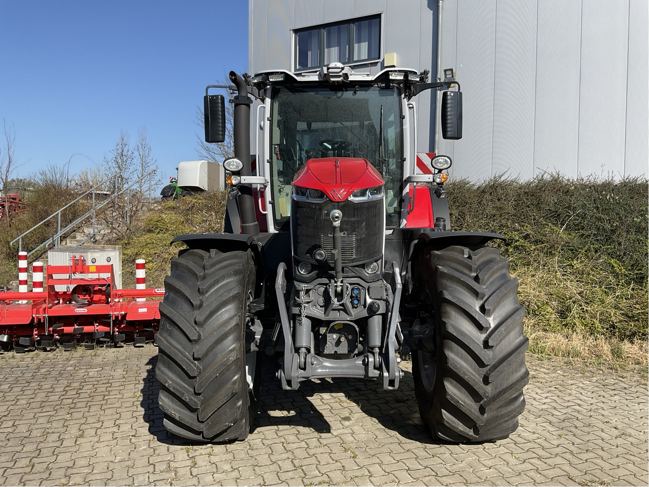 Massey Ferguson 8S.305 Dyna-VT EXCLUSIVE - Traktor: foto 5 Massey Ferguson 8S.305 Dyna-VT EXCLUSIVE - Traktor: foto 5