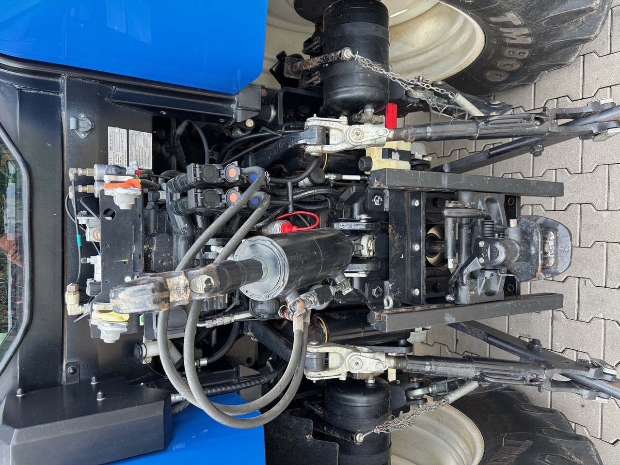 New Holland T6.140 Auto Command - Traktor: foto 5 New Holland T6.140 Auto Command - Traktor: foto 5