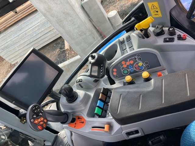 New Holland T7.200 Autocommand - Traktor: foto 3 New Holland T7.200 Autocommand - Traktor: foto 3