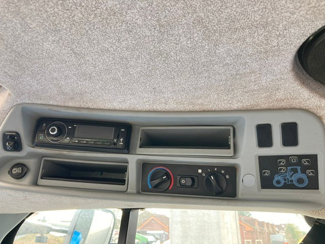 New Holland T7.200 Autocommand - Traktor: foto 2 New Holland T7.200 Autocommand - Traktor: foto 2