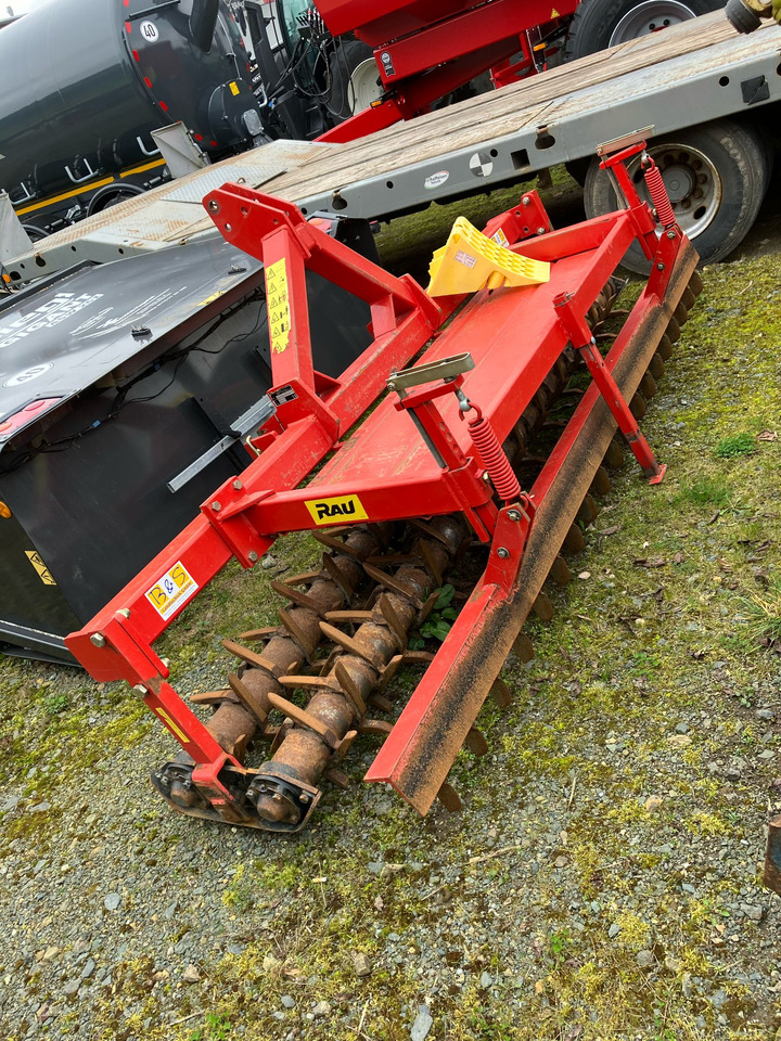 RAU Frontsterntiller 5-73 - Rul bujqësor: foto 3 RAU Frontsterntiller 5-73 - Rul bujqësor: foto 3