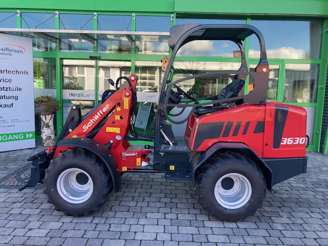 Schäffer Hoflader Typ 3630 - Fadrom me goma: foto 1 Schäffer Hoflader Typ 3630 - Fadrom me goma: foto 1