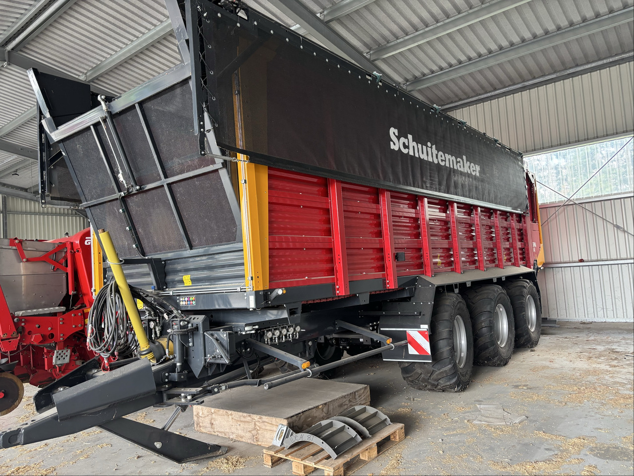 Schuitemaker Siwa 840 S - Rimorkio bujqësore vetëshkarkuese/ Shkarkues: foto 1 Schuitemaker Siwa 840 S - Rimorkio bujqësore vetëshkarkuese/ Shkarkues: foto 1