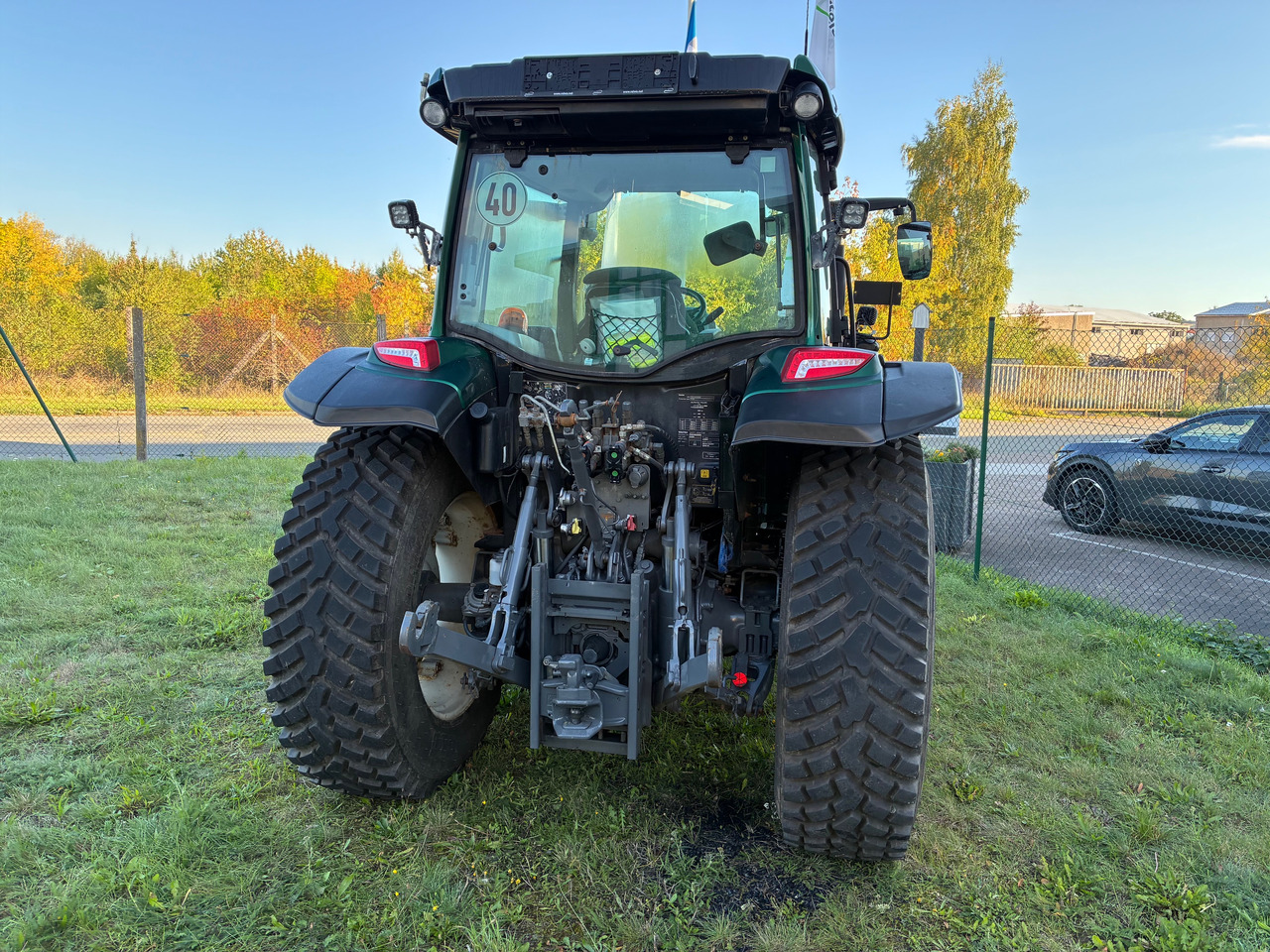 Valtra A114MH4 AC 71.5 - Traktor: foto 5 Valtra A114MH4 AC 71.5 - Traktor: foto 5