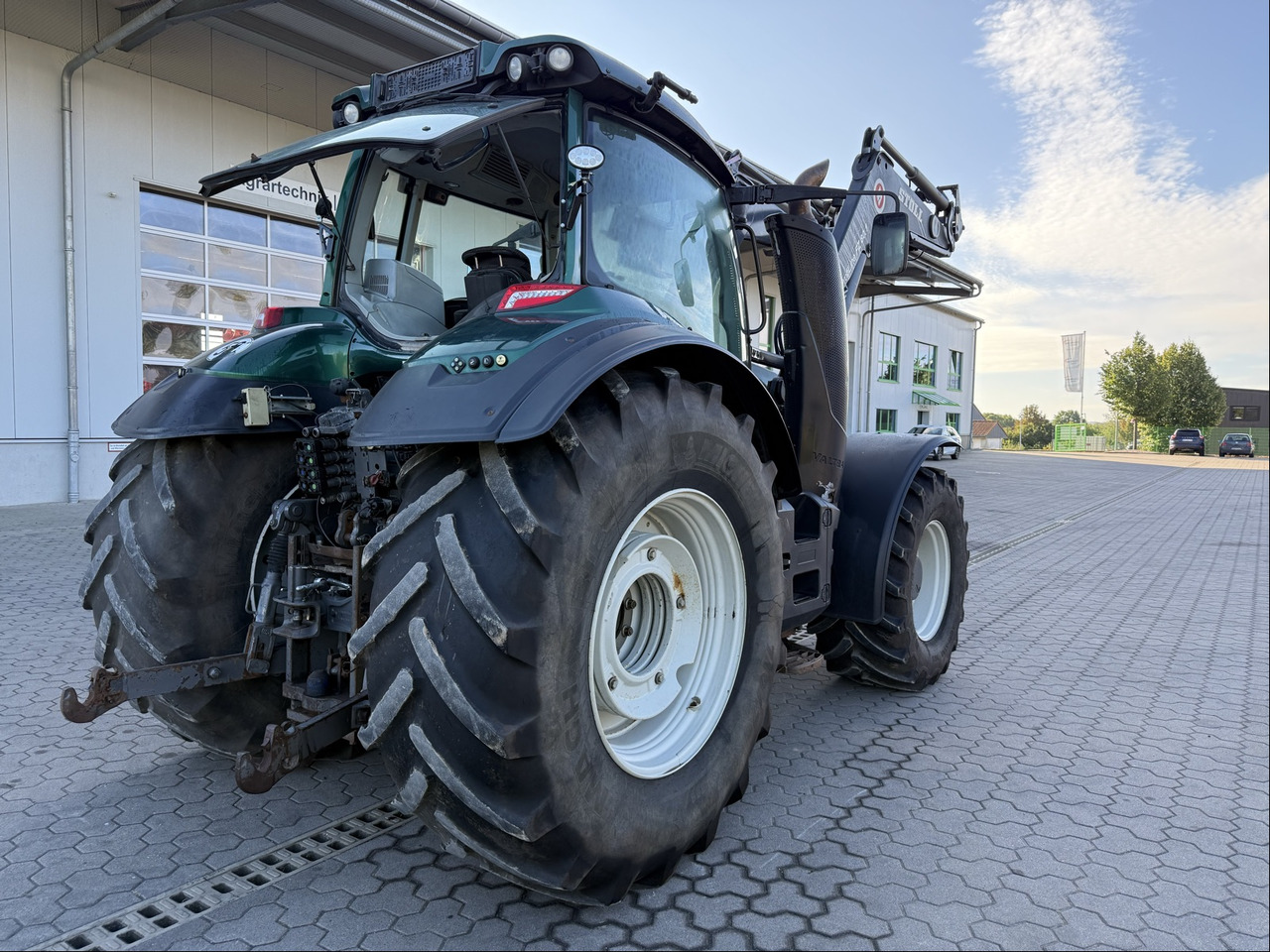 Valtra T194 Versu - Traktor: foto 3 Valtra T194 Versu - Traktor: foto 3