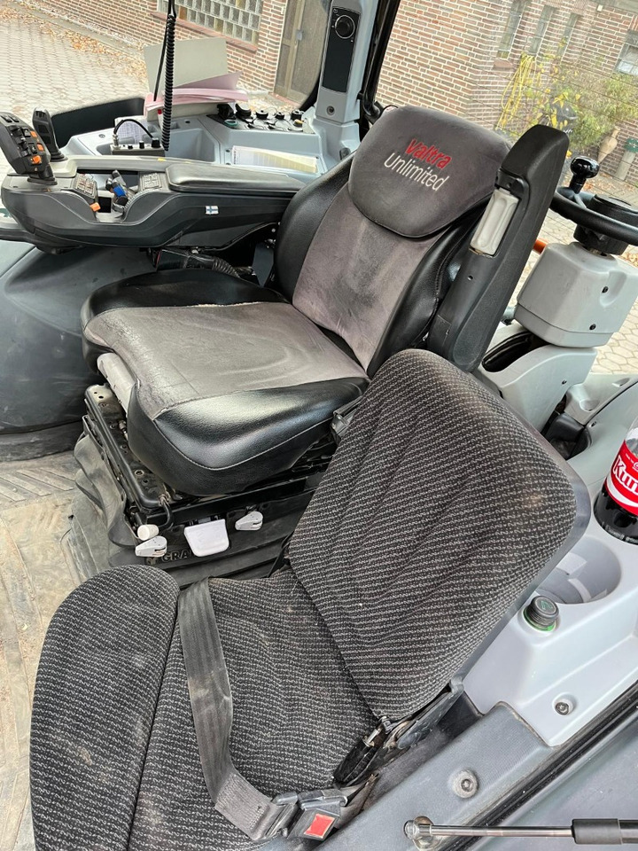 Valtra T214 Direct TwinTrac - Traktor: foto 4 Valtra T214 Direct TwinTrac - Traktor: foto 4