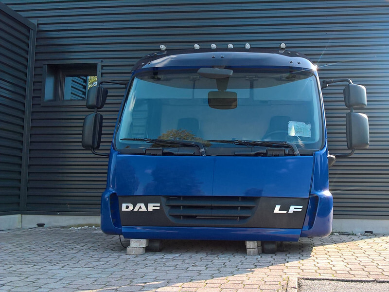 DAF LF45 LF55 LF65 Euro 5 - Kabina dhe interier për Kamioni: foto 1 DAF LF45 LF55 LF65 Euro 5 - Kabina dhe interier për Kamioni: foto 1