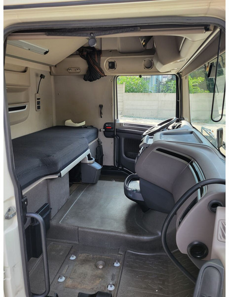 DAF XF 106 - XF106 - Kabina dhe interier për Kamioni: foto 2 DAF XF 106 - XF106 - Kabina dhe interier për Kamioni: foto 2